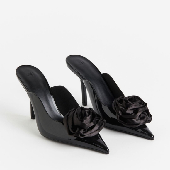 H & M 3D Floral Appliqués Mules - Picture 2 of 8